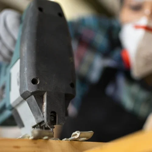 Dekupaj Testere Düz Kesim Yapmıyor mu? Sorunun Kaynağı Ne?