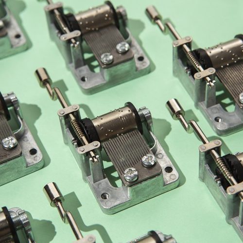 Hasarlı Servo Motor Parçaları Nasıl Tespit Edilir ve Değiştirilir?